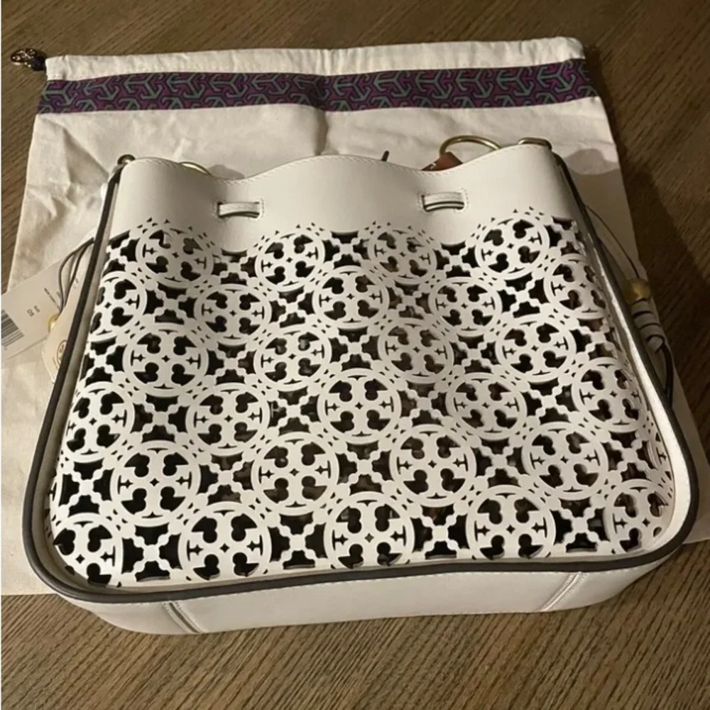 Tory Burch lazar bell bag 🔥🔥🔥🔥🔥SALE🔥🔥🔥🔥